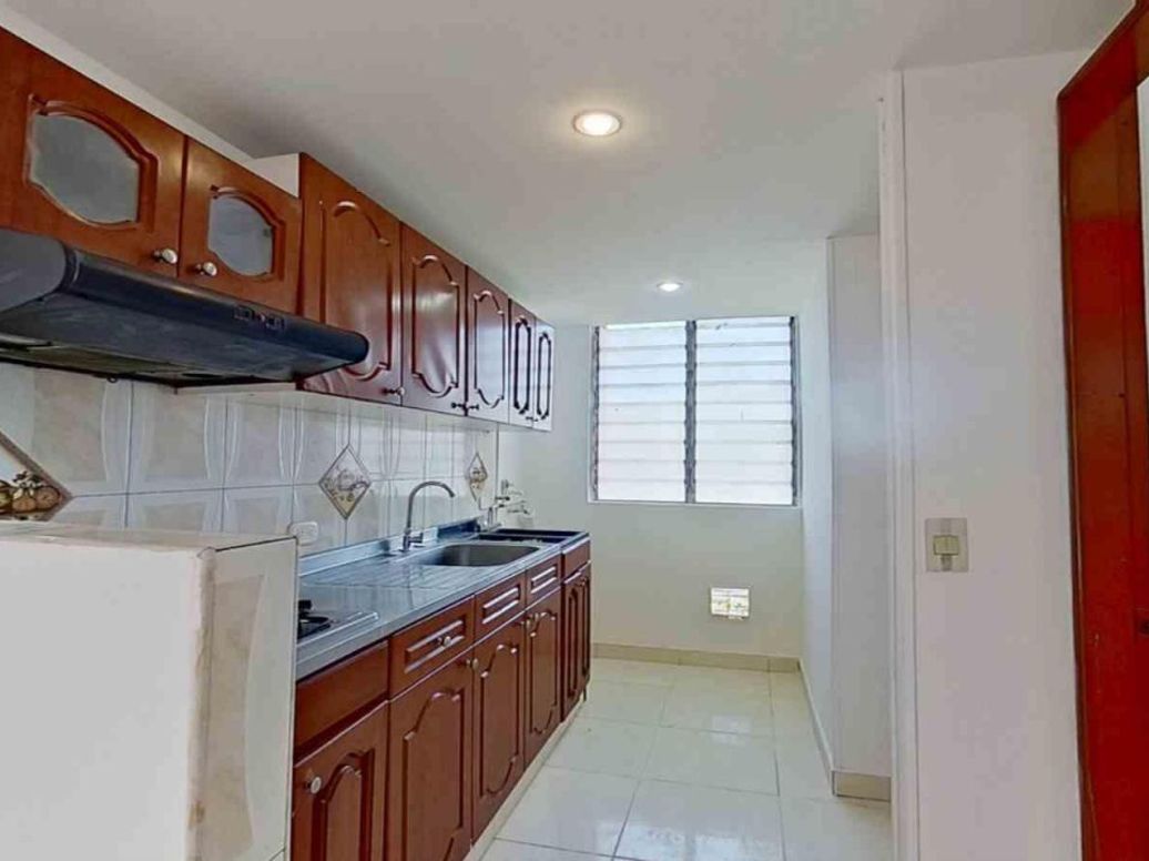Apartamento de 2 alcobas en venta en Hayuelos, Bogotá, 42 m² · foto 5 de 7