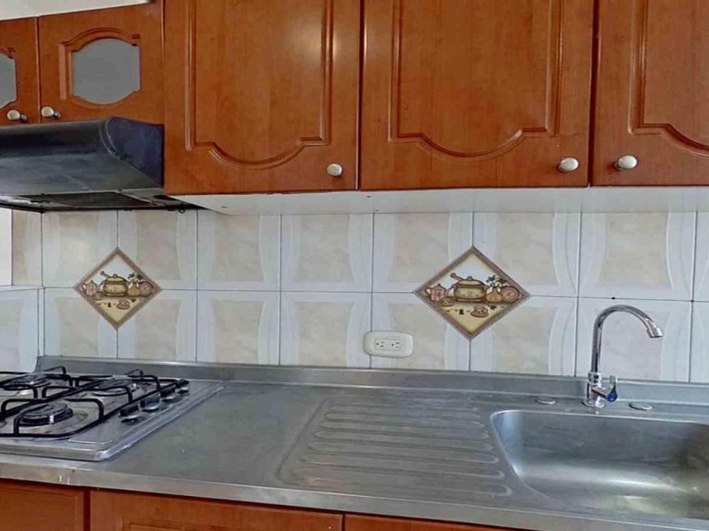 Apartamento de 2 alcobas en venta en Hayuelos, Bogotá, 42 m² · foto 4 de 7