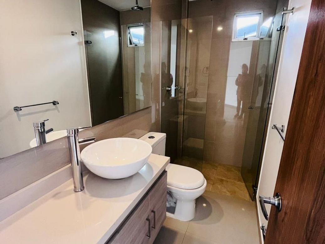 Apartamento de 2 alcobas en venta en Campin Occidental, Bogotá, 73 m² · foto 11 de 17
