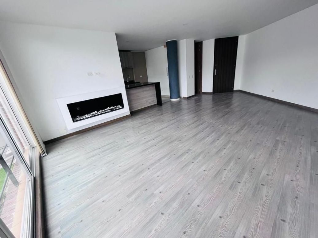 Apartamento de 2 alcobas en venta en Campin Occidental, Bogotá, 73 m² · foto 6 de 17