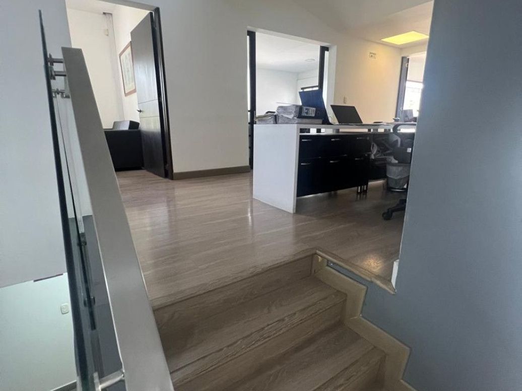 Casa de 5 alcobas en venta en Santa Ana Occidental, Bogotá, 220 m² · foto 12 de 20