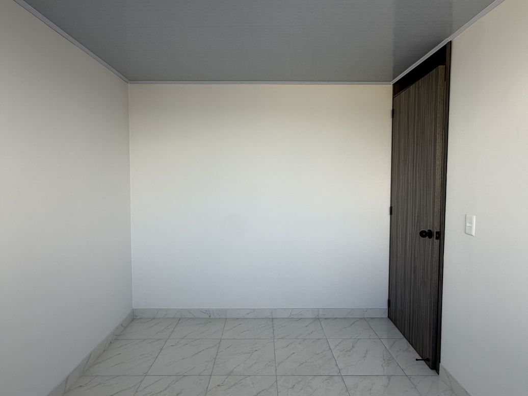 Apartaestudio en venta en Colseguros, Bogotá, 30 m² · foto 4 de 12