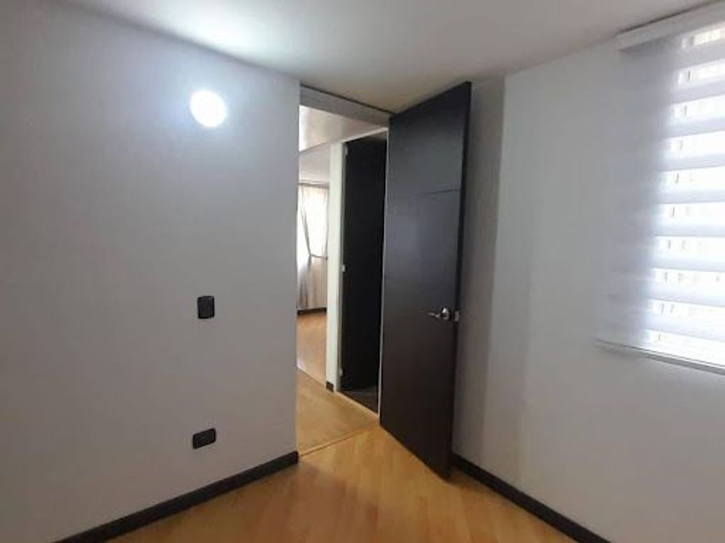 Apartamento de 3 alcobas en venta en Bravo Paez Quiroga, Bogotá, 54 m² · foto 2 de 18