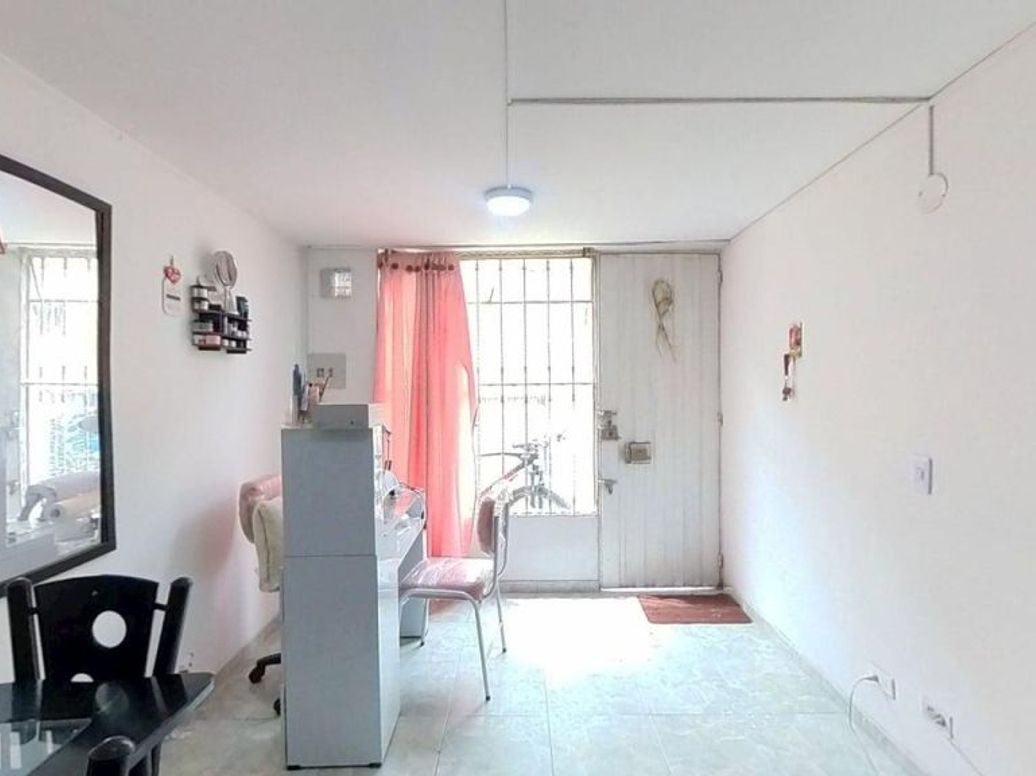 Casa de 2 alcobas en venta en La Acacia, Bogotá, 43 m² · foto 4 de 15