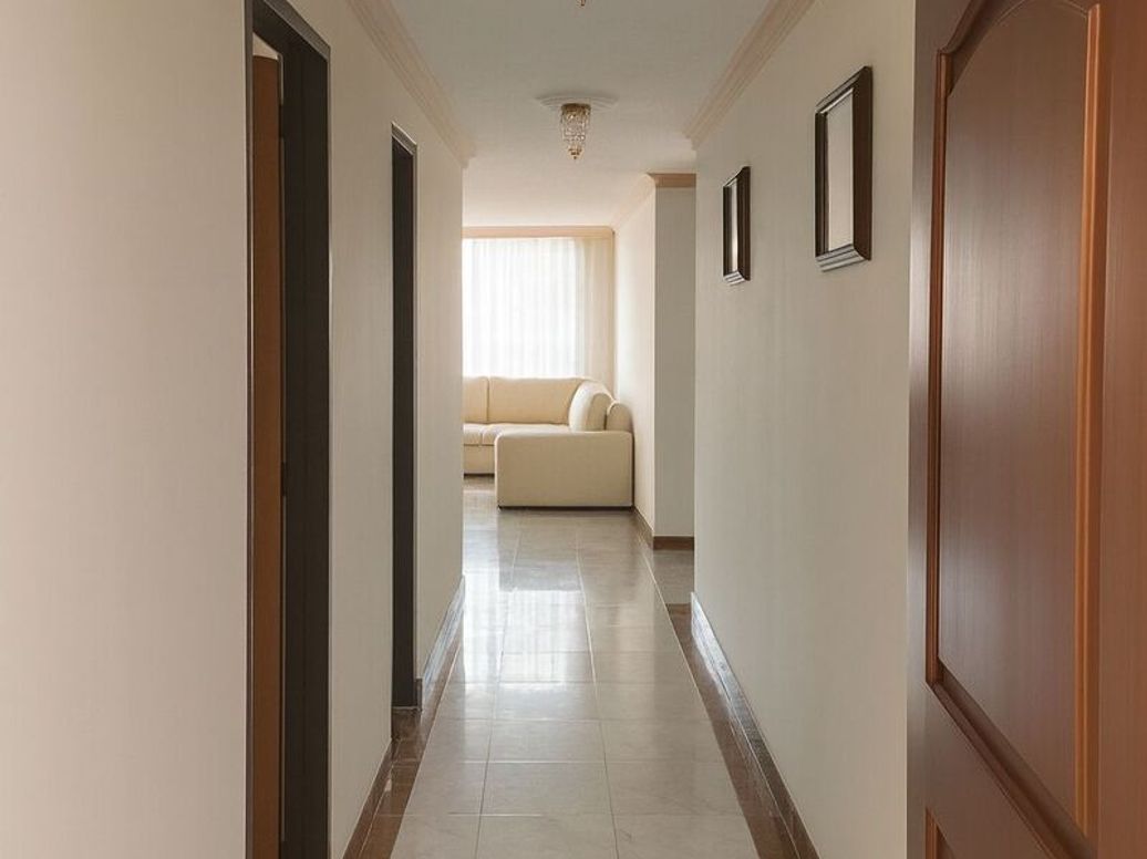 Apartamento de 3 alcobas en venta en Ub. Santa Coloma, Bogotá, 108 m² · foto 3 de 19