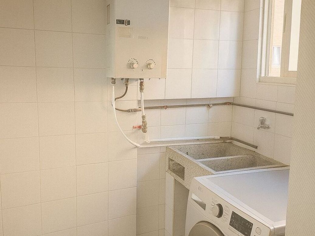 Apartamento de 3 alcobas en venta en Ub. Santa Coloma, Bogotá, 108 m² · foto 8 de 19