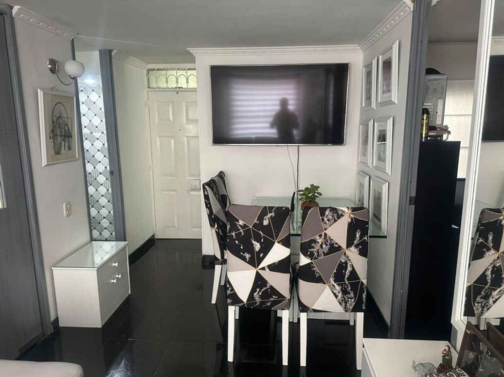 Apartamento de 3 alcobas en venta en Villa Alsacia, Bogotá, 45 m² · foto 3 de 10