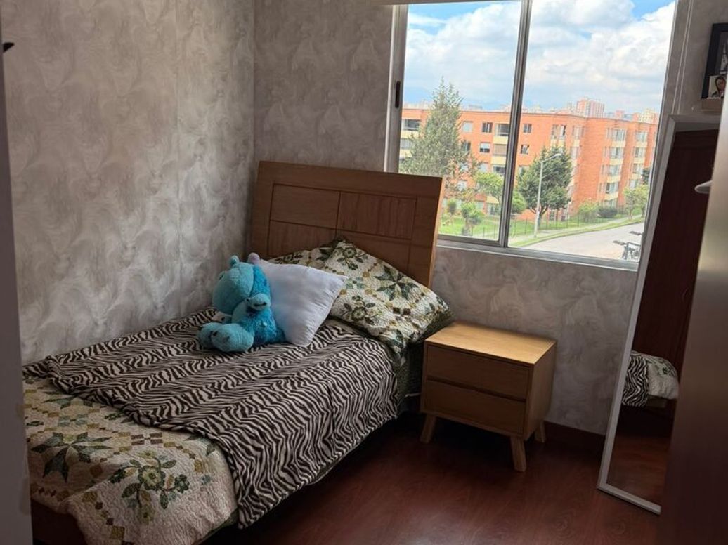 Apartamento de 3 alcobas en venta en Cr Portales Del Norte Et. Iii, Bogotá, 84 m² · foto 7 de 10