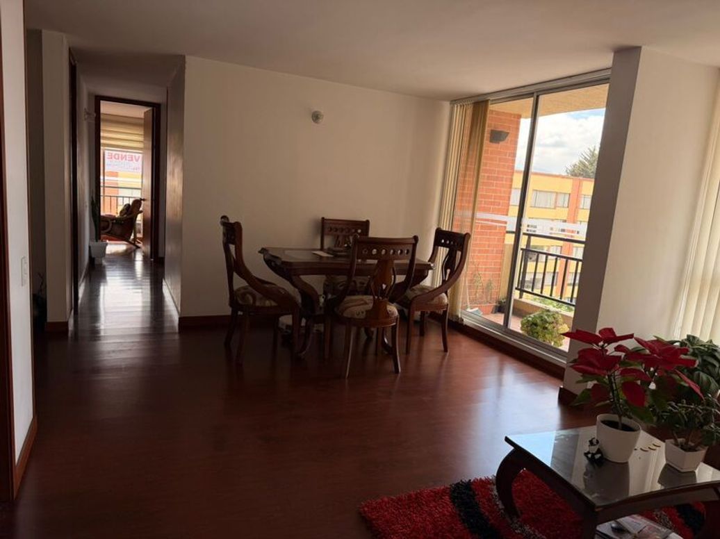 Apartamento de 3 alcobas en venta en Cr Portales Del Norte Et. Iii, Bogotá, 84 m² · foto 5 de 10
