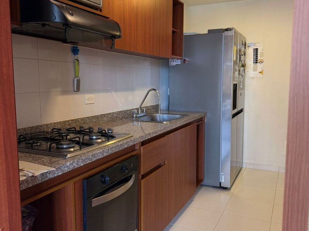 Apartamento de 3 alcobas en venta en Cr Portales Del Norte Et. Iii, Bogotá, 84 m² · foto 4 de 10
