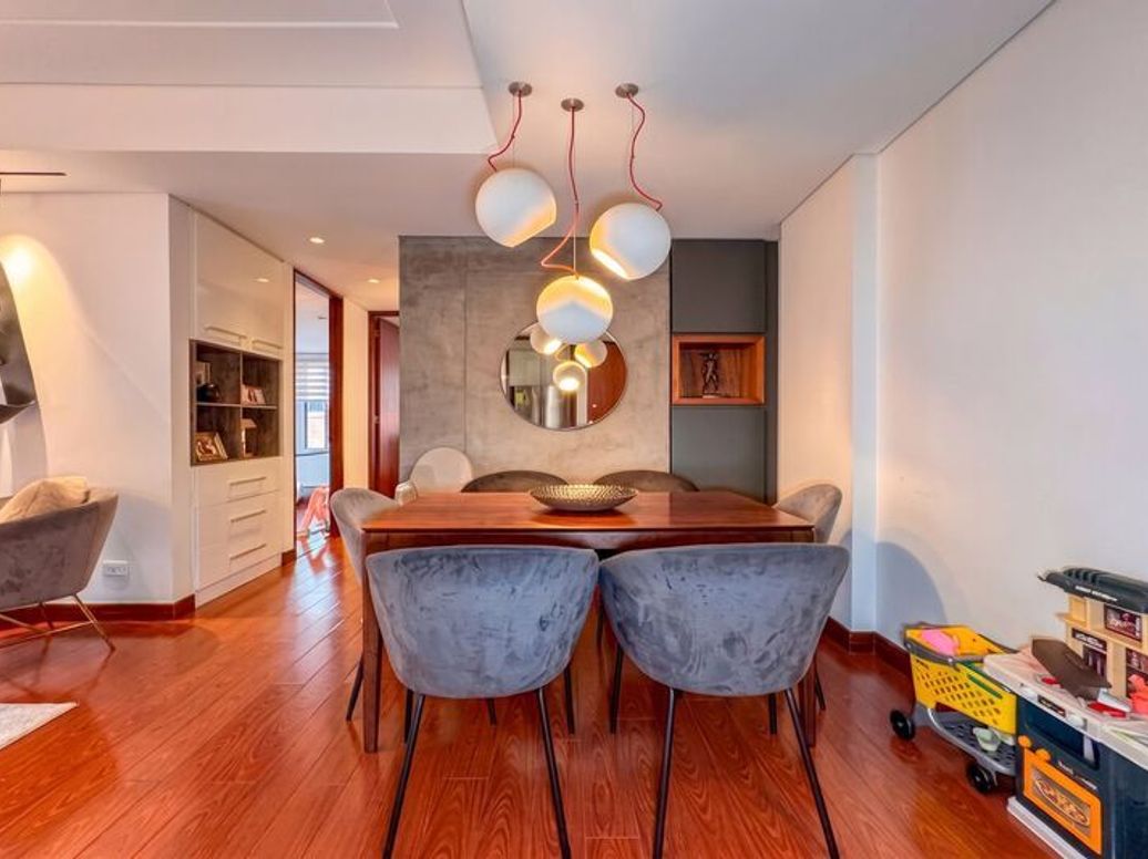 Apartamento de 2 alcobas en venta en Santa Barbara Occidental, Bogotá, 72 m² · foto 5 de 12