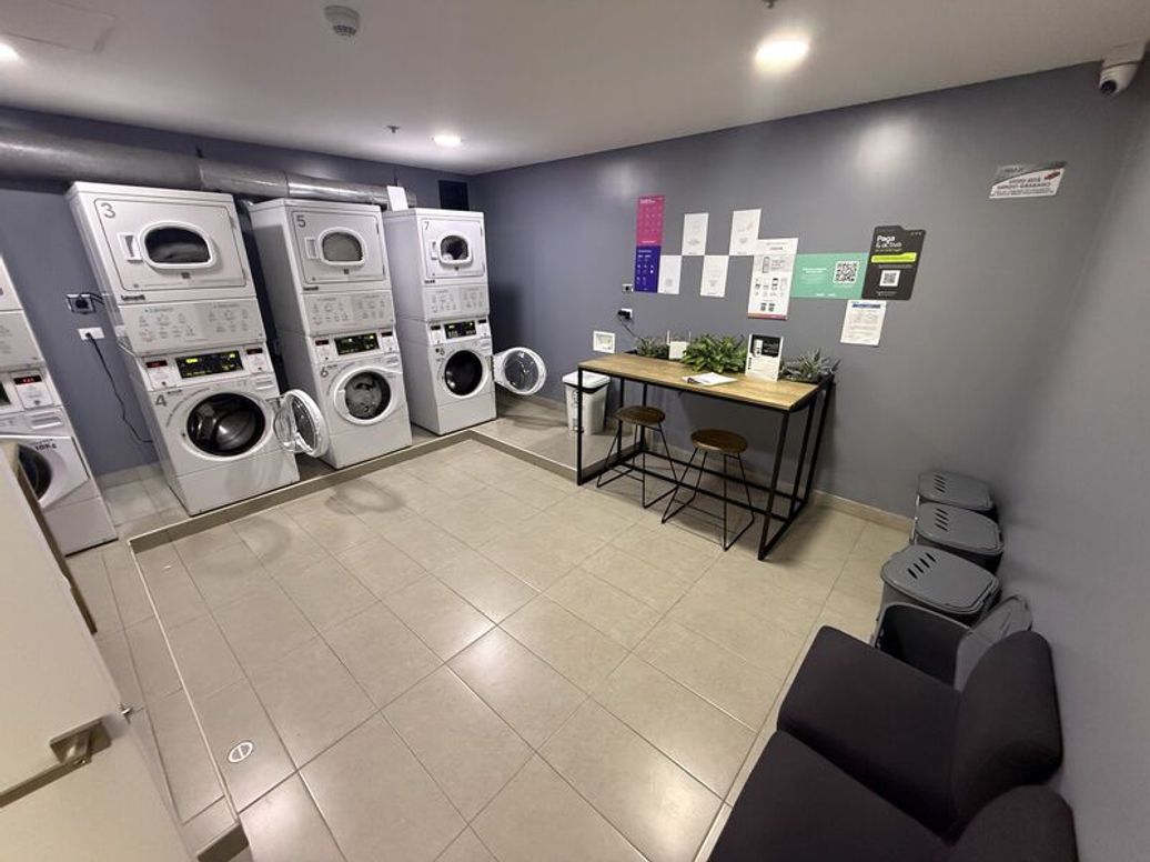 Apartamento de 1 alcoba en venta en La Merced, Bogotá, 41 m² · foto 8 de 14