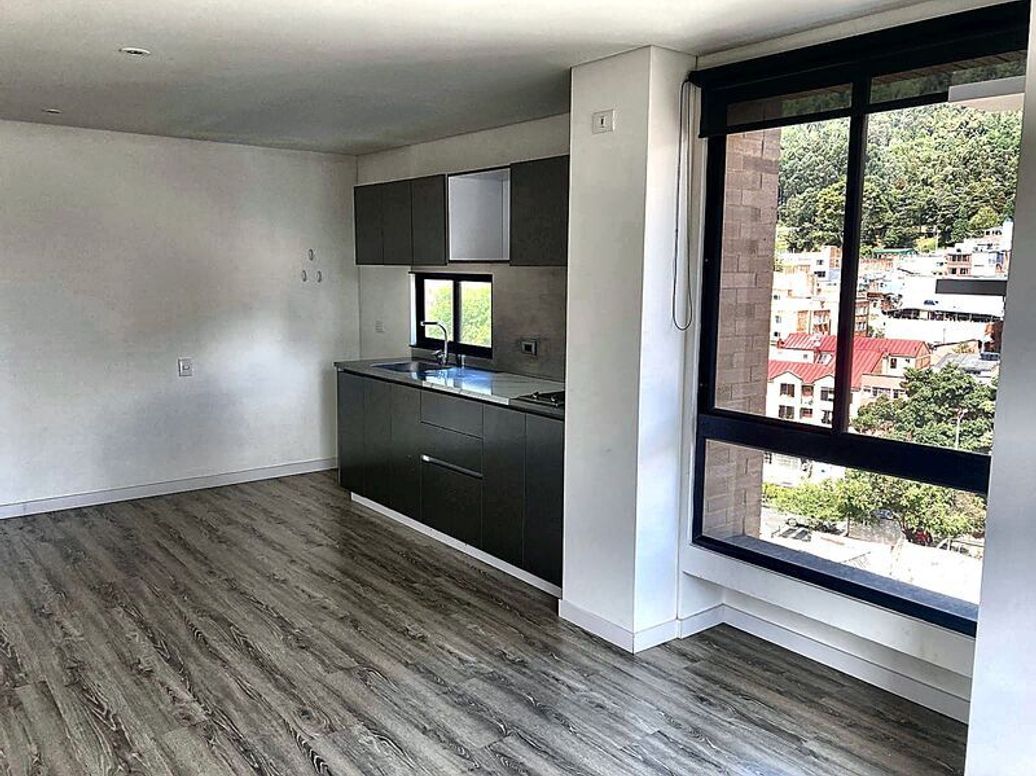 Apartamento de 1 alcoba en venta en La Merced, Bogotá, 41 m² · foto 2 de 14
