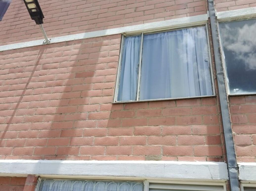 Casa de 3 alcobas en venta en Campo Alegre, Bogotá, 62 m² · foto 2 de 20