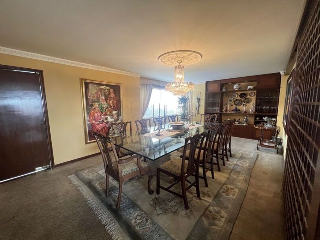 Apartamento de 5 alcobas en venta en La Carolina, Bogotá, 320 m² · foto 4 de 20