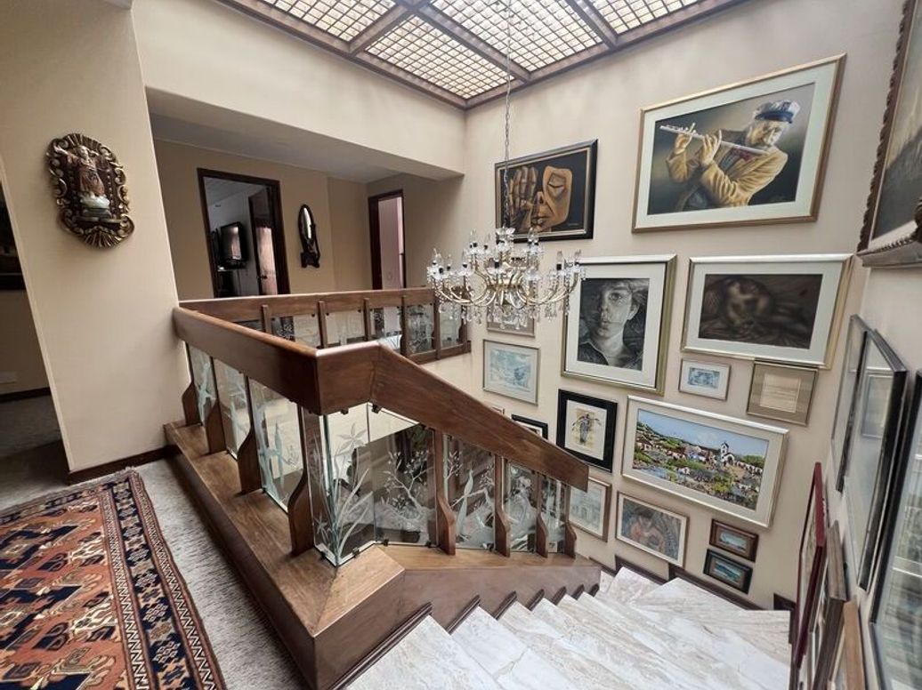 Apartamento de 5 alcobas en venta en La Carolina, Bogotá, 320 m² · foto 11 de 20