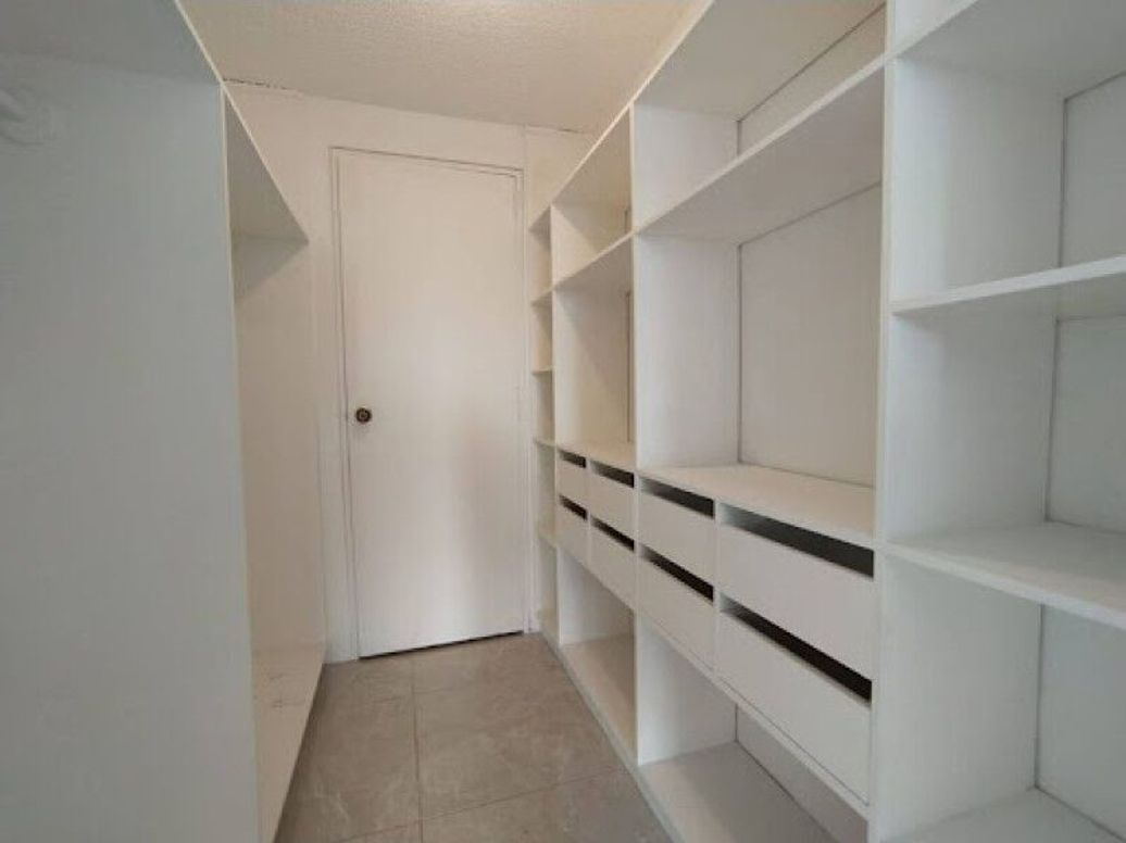 Apartamento de 3 alcobas en venta en Santa Bibiana, Bogotá, 167 m² · foto 7 de 20