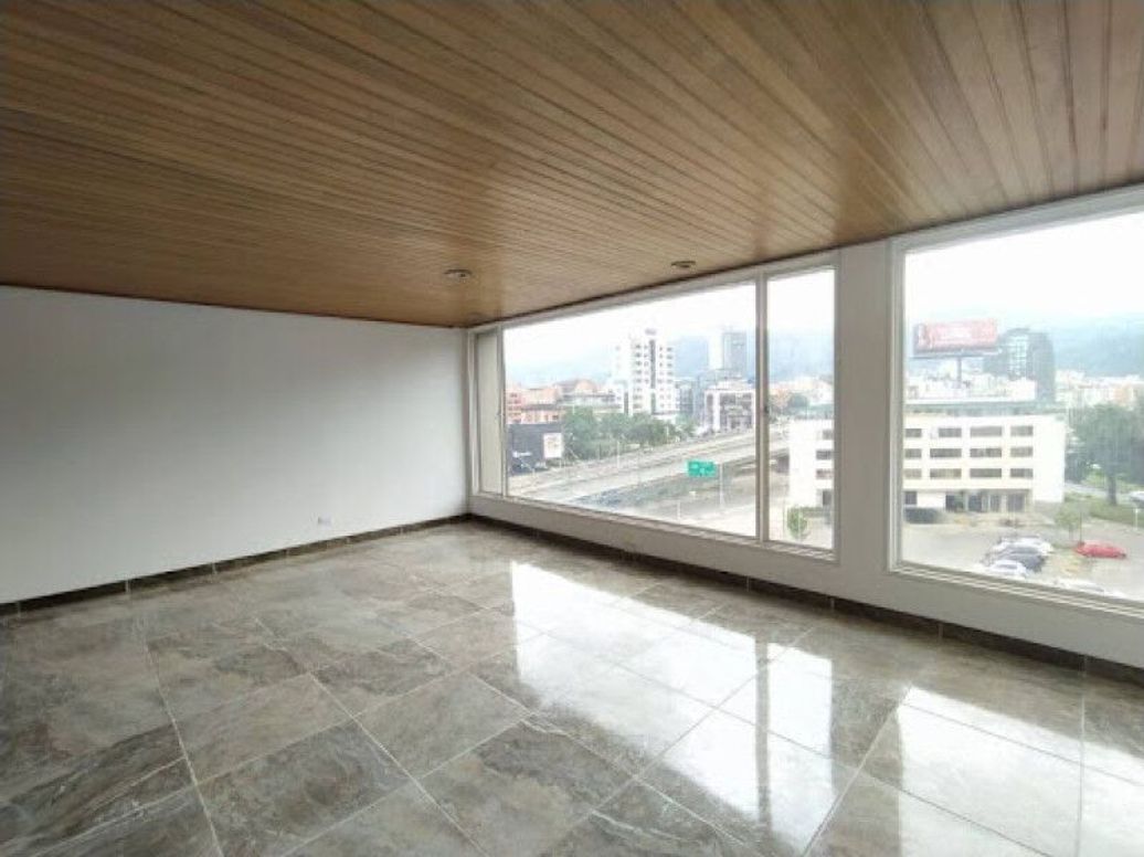 Apartamento de 3 alcobas en venta en Santa Bibiana, Bogotá, 167 m² · foto 3 de 20