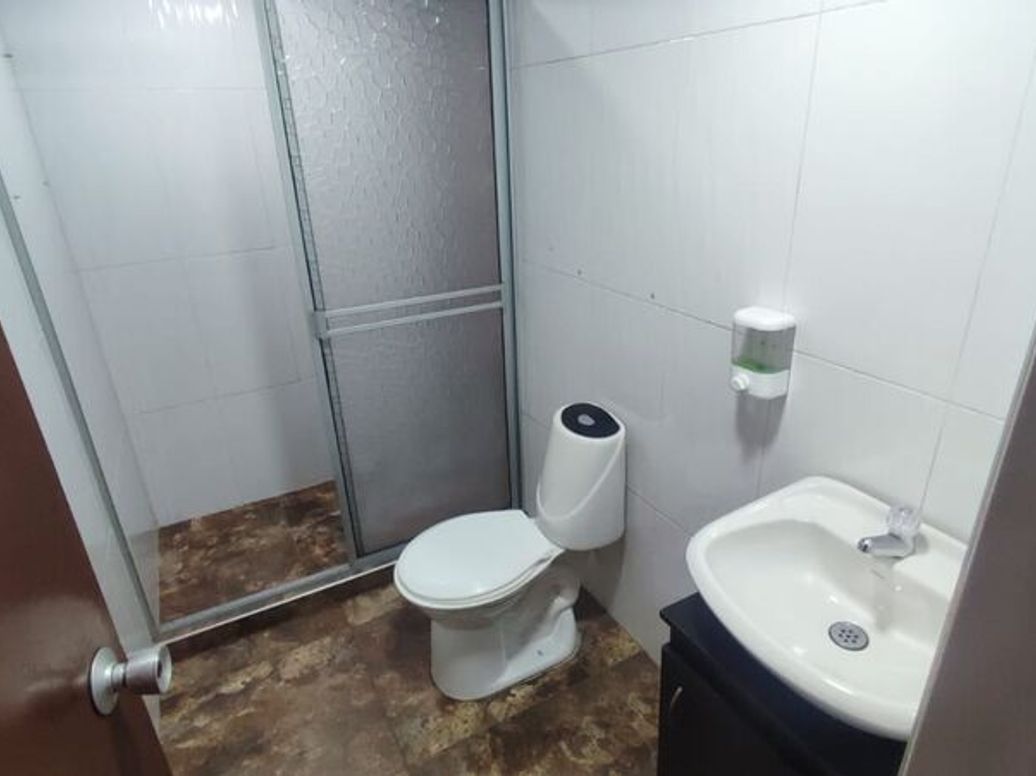 Casa de 5 alcobas en venta en Nueva Marsella Et. I, Bogotá, 231 m² · foto 5 de 20
