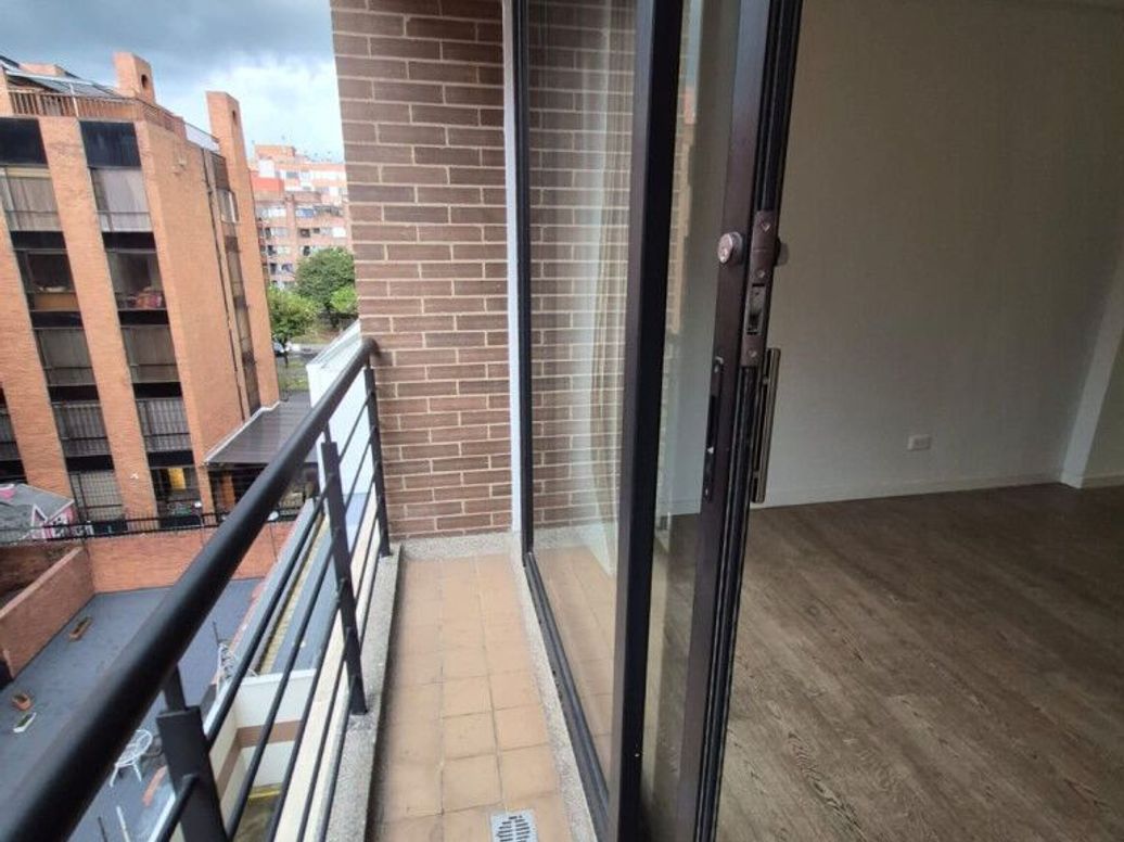 Apartamento de 1 alcoba en venta en Los Cedritos, Bogotá, 60 m² · foto 4 de 16
