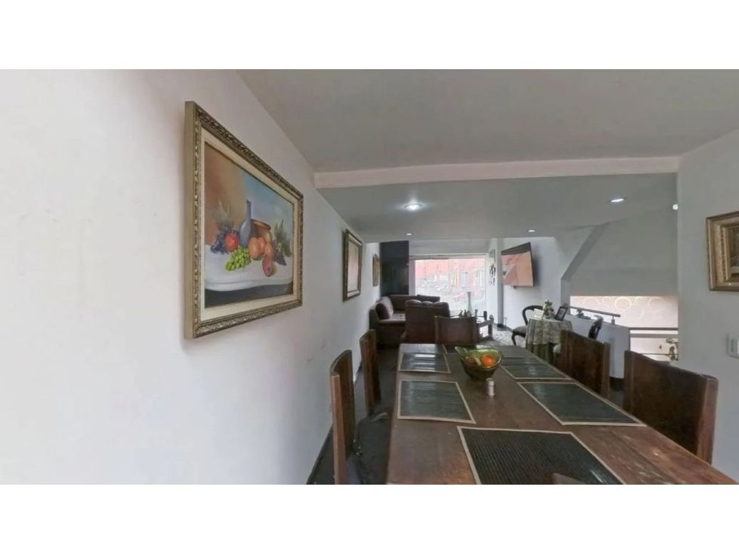 Casa de 2 alcobas en venta en Usaquén, Bogotá, 118 m² · foto 2 de 10