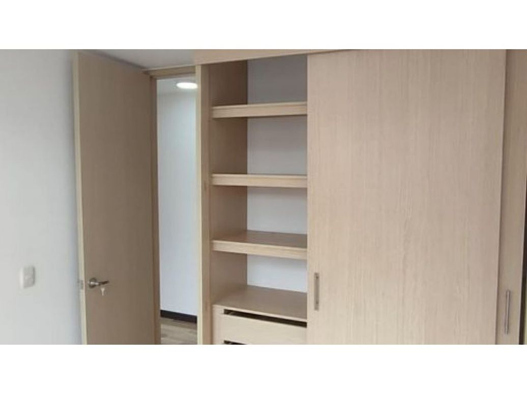 Apartamento de 3 alcobas en venta en Ub. Arboral, Bogotá, 82 m² · foto 14 de 15