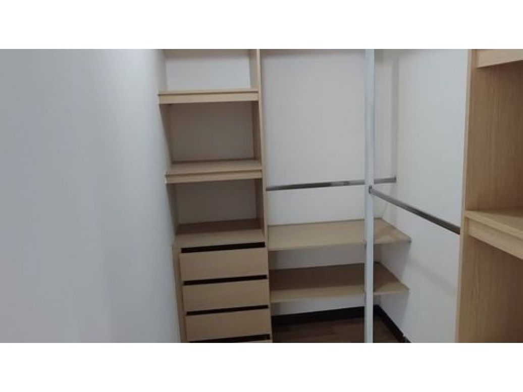 Apartamento de 3 alcobas en venta en Ub. Arboral, Bogotá, 82 m² · foto 9 de 15