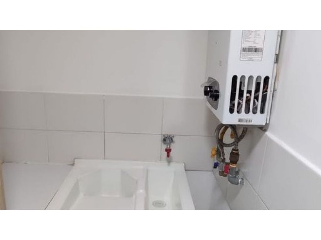 Apartamento de 3 alcobas en venta en Ub. Arboral, Bogotá, 82 m² · foto 7 de 15