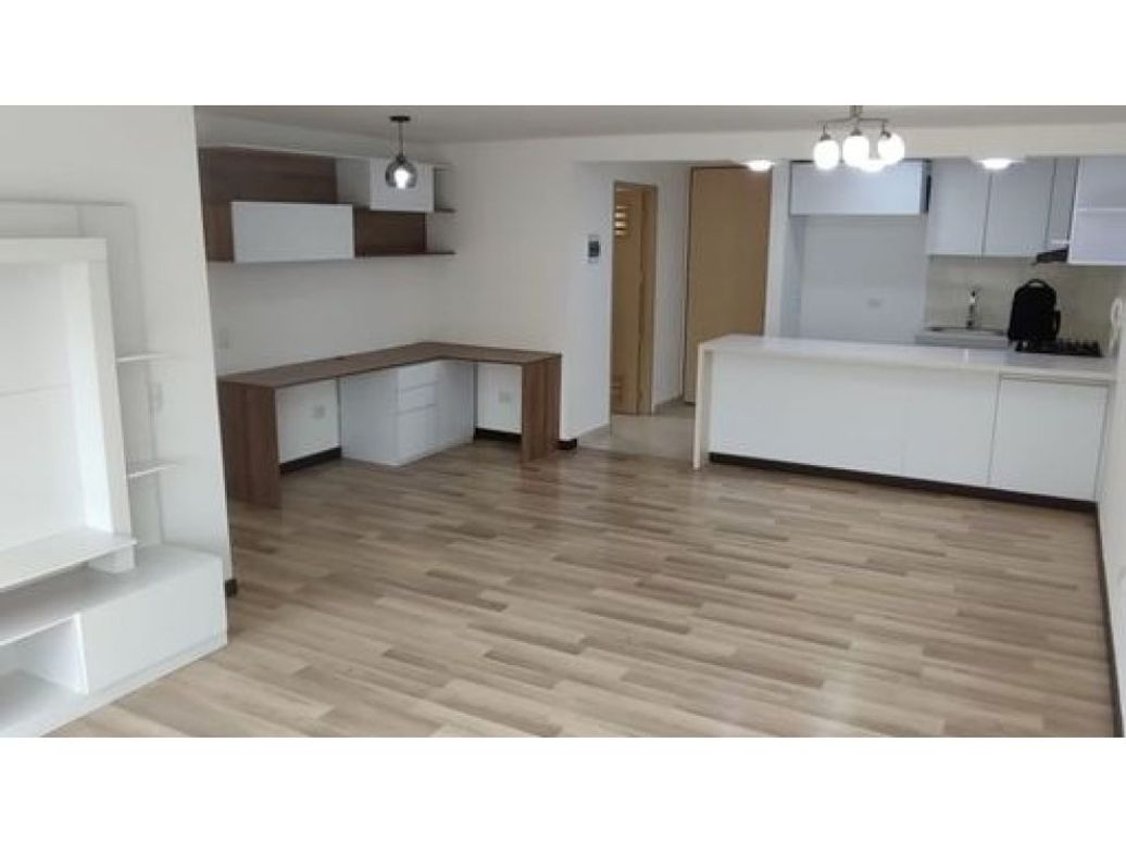Apartamento de 3 alcobas en venta en Ub. Arboral, Bogotá, 82 m² · foto 4 de 15