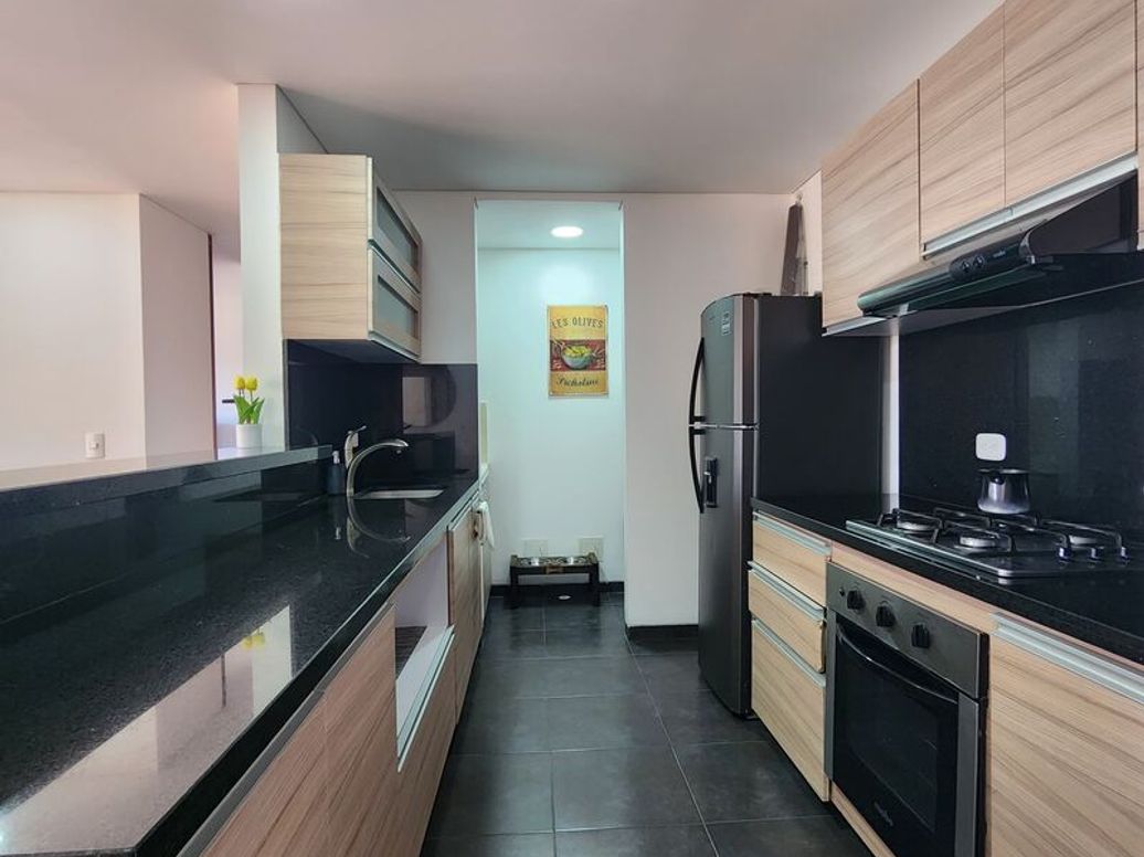 Apartamento de 2 alcobas en venta en Cedritos, Bogotá, 75 m² · foto 8 de 20