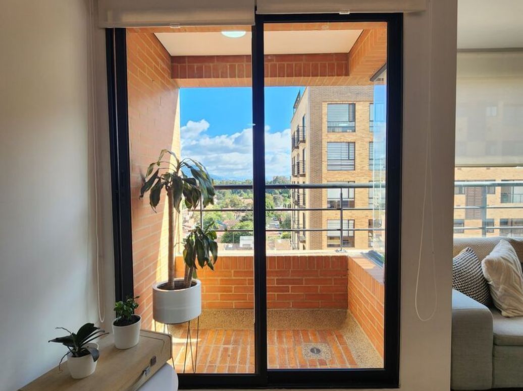 Apartamento de 2 alcobas en venta en Cedritos, Bogotá, 75 m² · foto 2 de 20