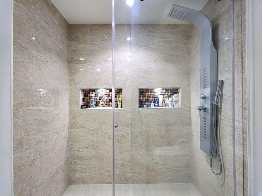 Apartamento de 3 alcobas en venta en Santa Barbara Central, Bogotá, 150 m² · foto 14 de 20