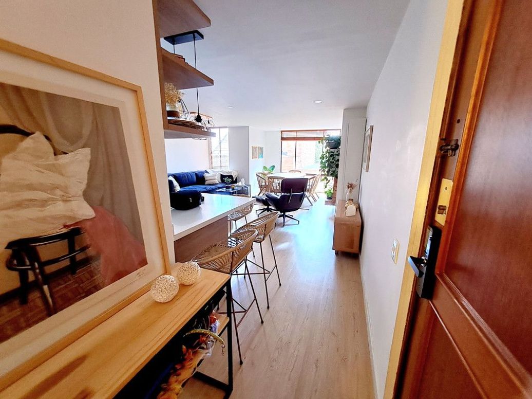 Apartamento de 3 alcobas en venta en Bella Suiza, Bogotá, 125 m² · foto 2 de 13