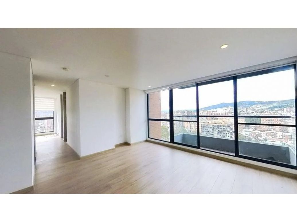 Apartamento de 3 alcobas en venta en Usaquén, Bogotá, 82 m² · foto 2 de 10