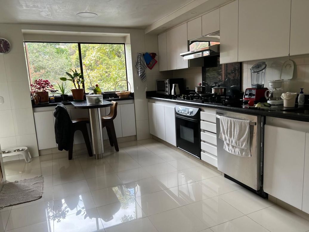 Apartamento de 4 alcobas en venta en Las Acacias, Bogotá, 493 m² · foto 7 de 20