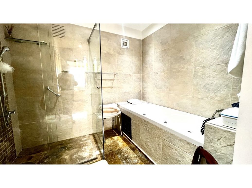 Apartamento de 3 alcobas en venta en Usaquén, Bogotá, 253 m² · foto 15 de 20