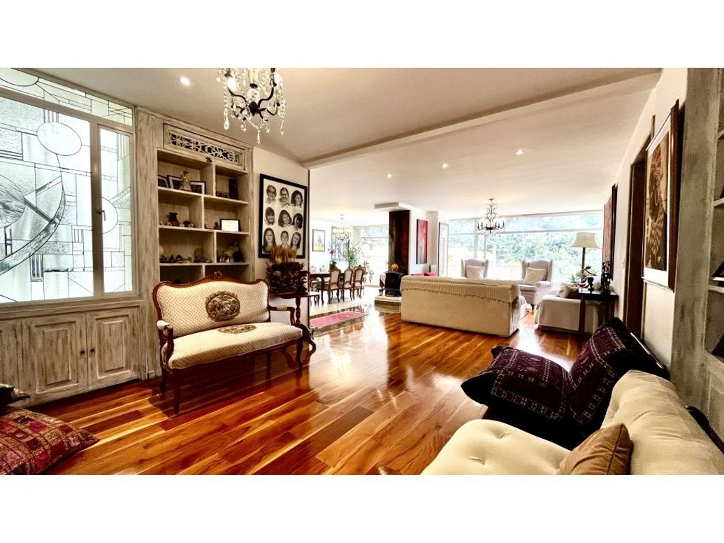 Apartamento de 3 alcobas en venta en Usaquén, Bogotá, 253 m² · foto 3 de 20