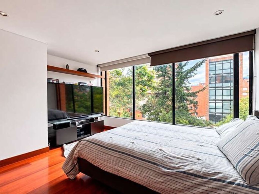 Apartamento de 4 alcobas en venta en La Cabrera, Bogotá, 330 m² · foto 7 de 16