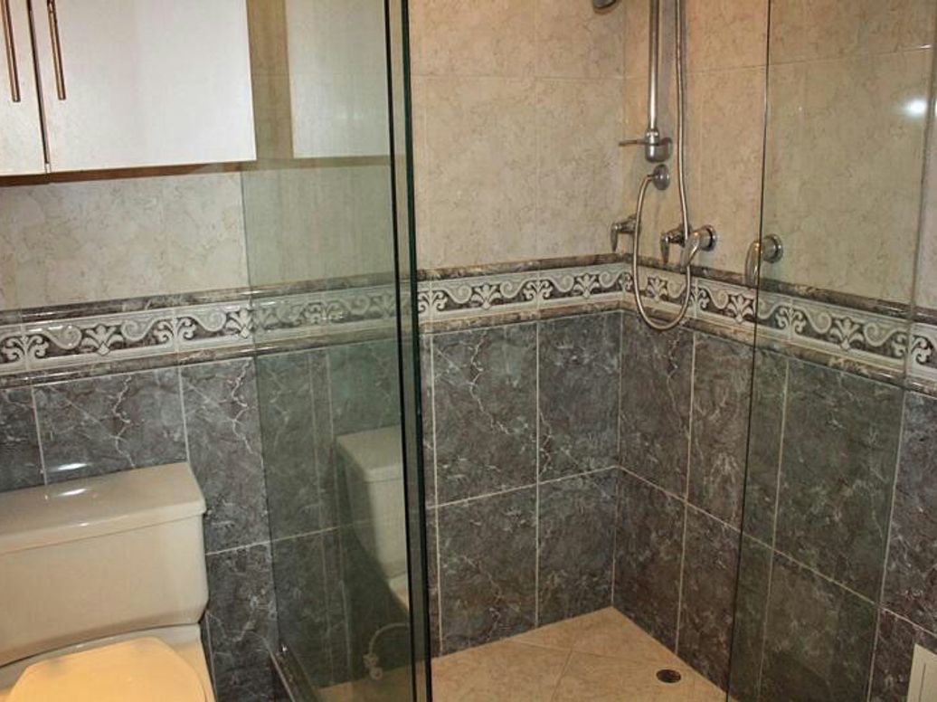Apartamento de 4 alcobas en venta en Santa Barbara Central, Bogotá, 220 m² · foto 15 de 16
