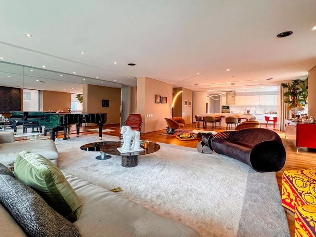 Apartamento de 3 alcobas en venta en Los Rosales, Bogotá, 327 m² · foto 5 de 18