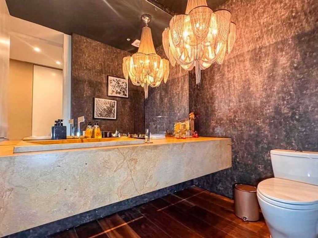 Apartamento de 3 alcobas en venta en Los Rosales, Bogotá, 327 m² · foto 18 de 18