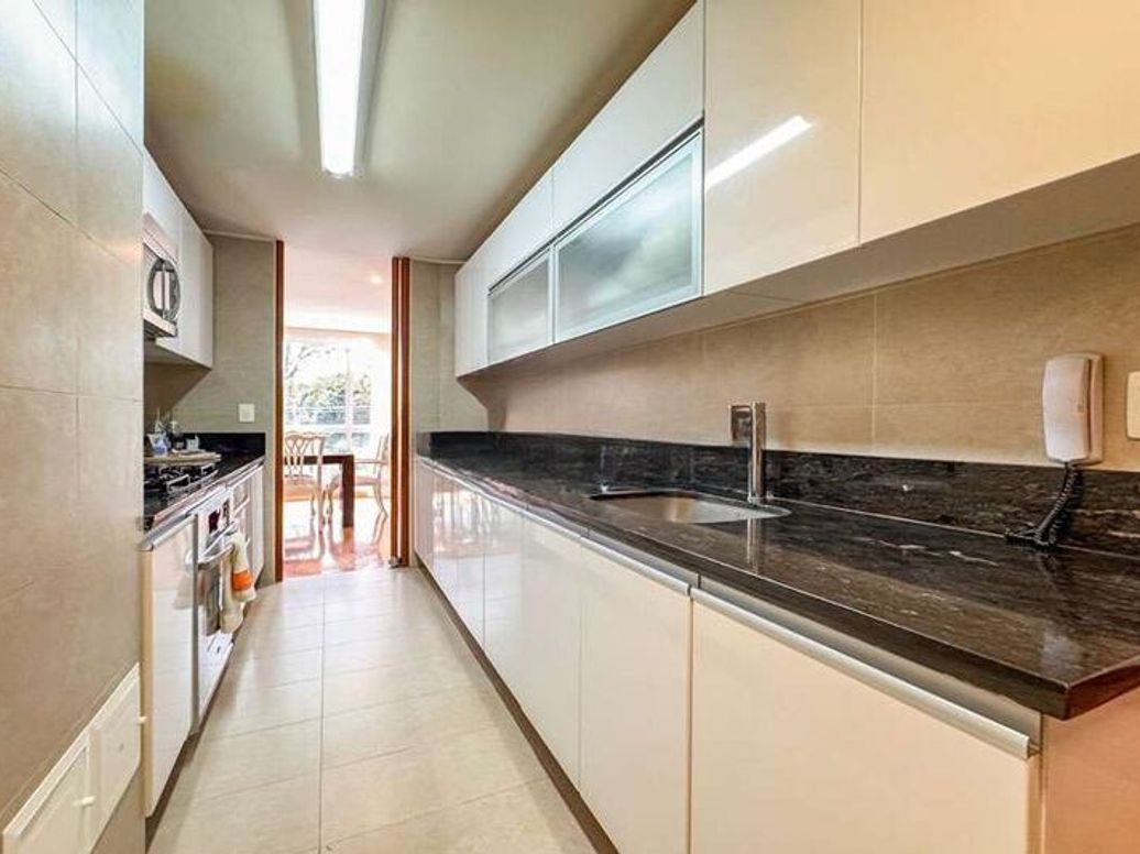Apartamento de 3 alcobas en venta en San Patricio, Bogotá, 160 m² · foto 4 de 12