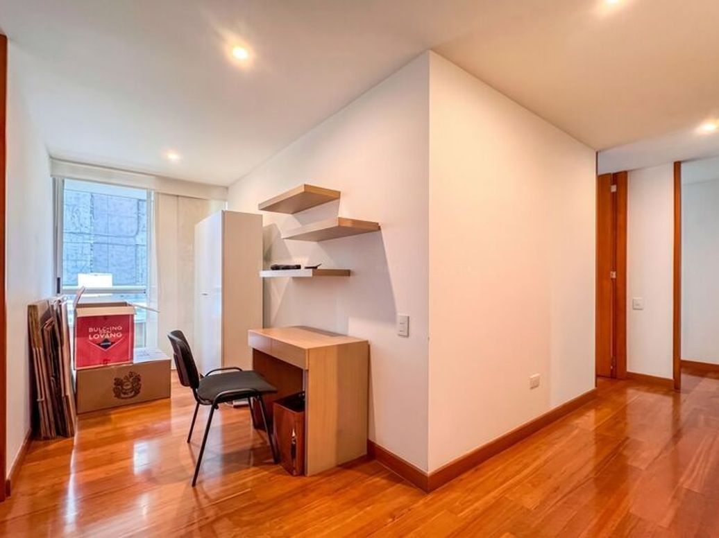 Apartamento de 3 alcobas en venta en San Patricio, Bogotá, 160 m² · foto 7 de 12