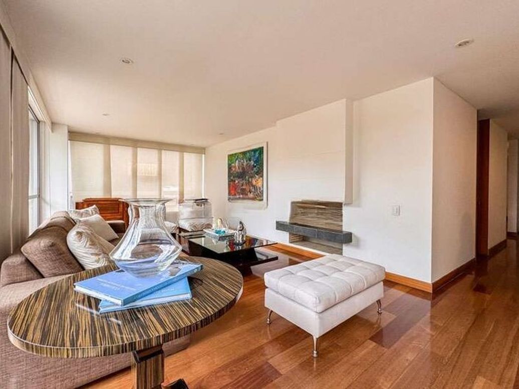 Apartamento de 3 alcobas en venta en San Patricio, Bogotá, 160 m² · foto 3 de 12