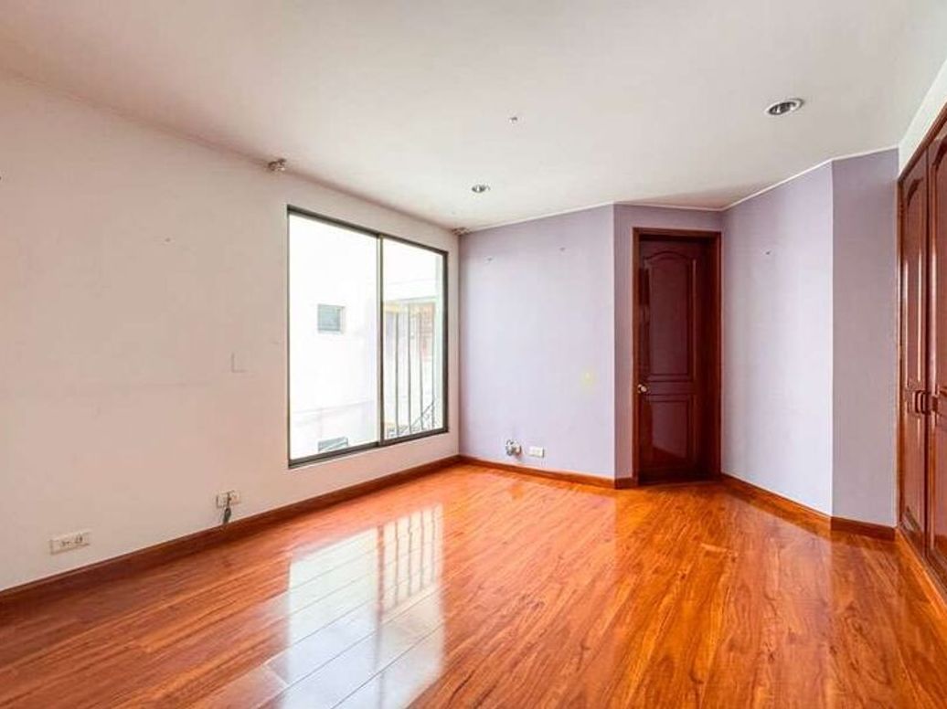 Apartamento de 3 alcobas en venta en Santa Barbara Central, Bogotá, 169 m² · foto 6 de 12