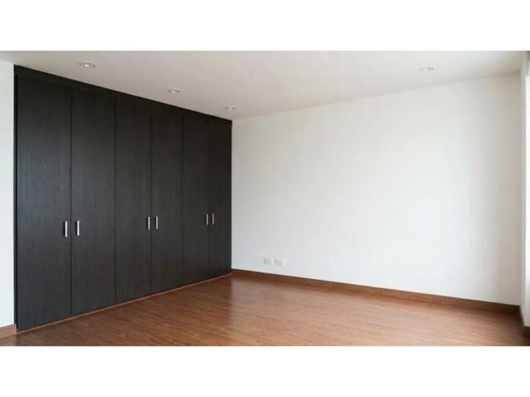 Apartamento de 2 alcobas en venta en Usaquén, Bogotá, 67 m² · foto 3 de 7