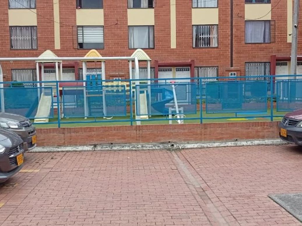Casa de 4 alcobas en venta en La Fontana, Bogotá, 76 m² · foto 13 de 13