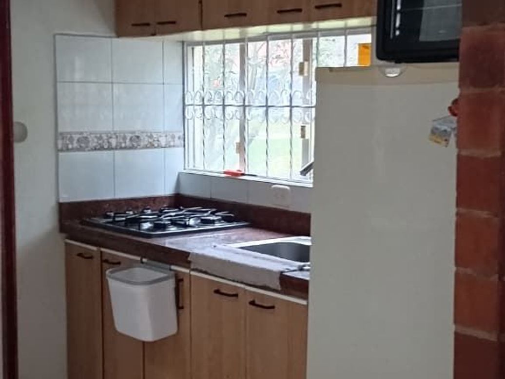 Casa de 4 alcobas en venta en La Fontana, Bogotá, 76 m² · foto 9 de 13