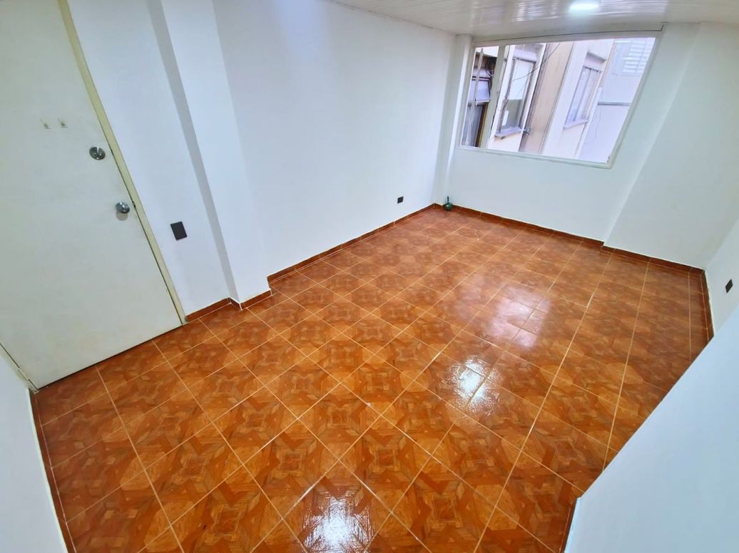 Apartamento de 1 alcoba en venta en Chapinero Central, Bogotá, 33 m² · foto 4 de 11