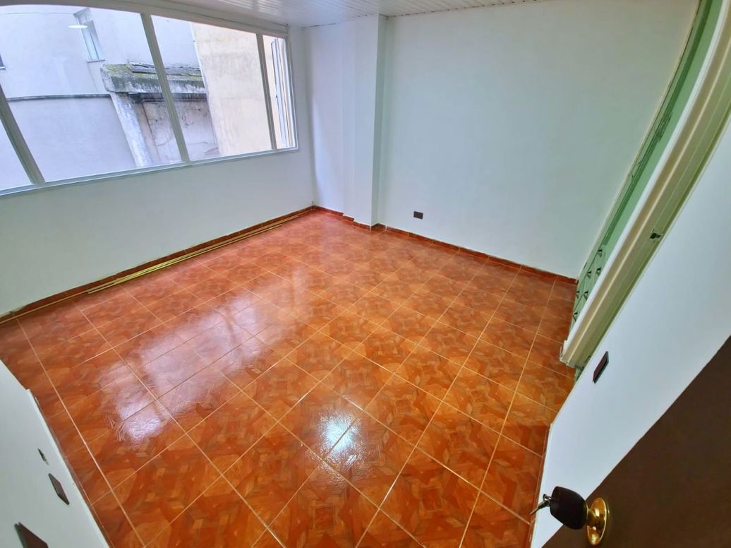 Apartamento de 1 alcoba en venta en Chapinero Central, Bogotá, 33 m² · foto 9 de 11